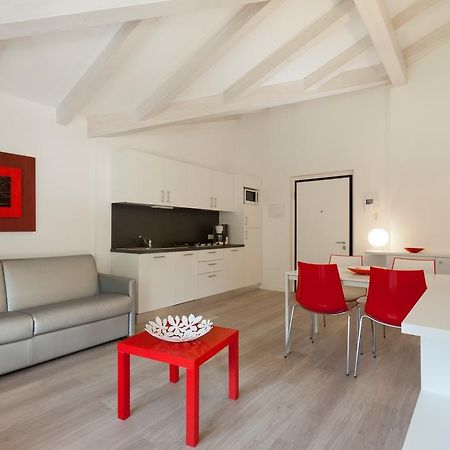 Aparthotel Casa Carla Torbole Sul Garda Zewnętrze zdjęcie