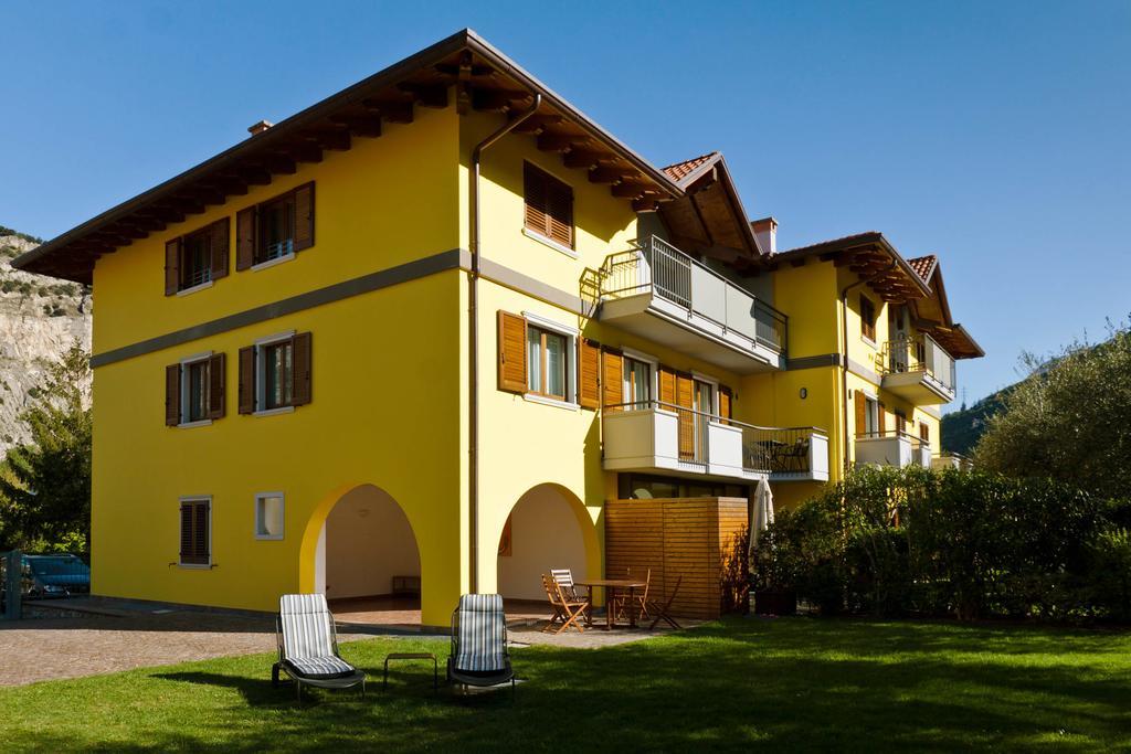 Aparthotel Casa Carla Torbole Sul Garda Zewnętrze zdjęcie