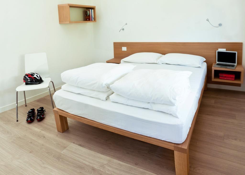 Aparthotel Casa Carla Torbole Sul Garda Zewnętrze zdjęcie