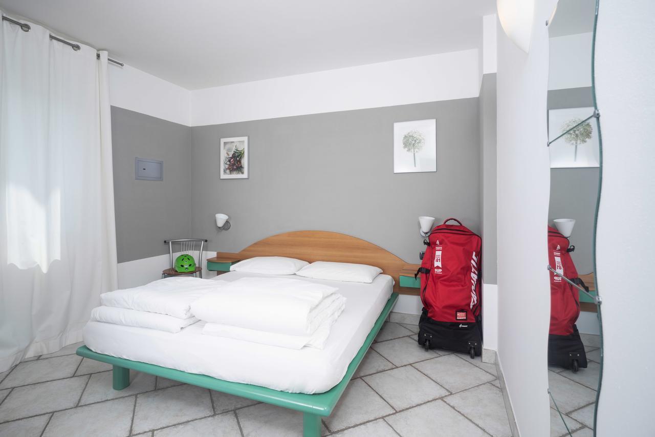 Aparthotel Casa Carla Torbole Sul Garda Zewnętrze zdjęcie